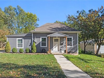 427 Allcutt Ave, Bonner Springs, KS, 66012