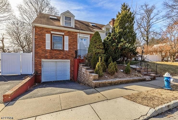 1st image of 16 Stanford Ave