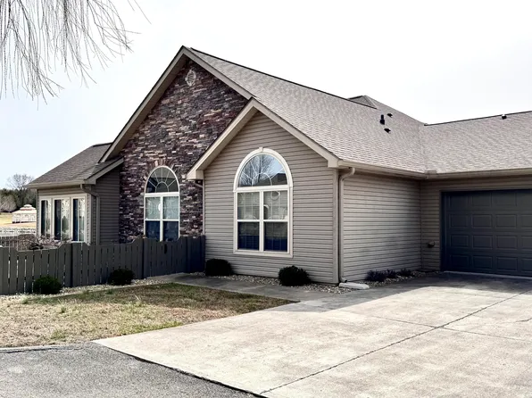 433 Deer Lake Pl #43, Bronston, KY 42518