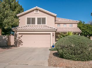 901 S Scallop Dr, Gilbert, AZ 85233