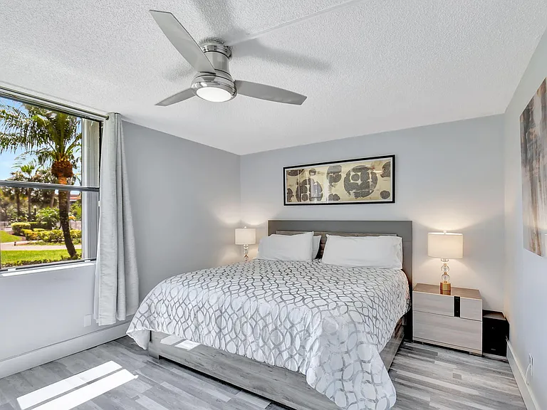2255 Lindell Blvd #4103 — Photo 11