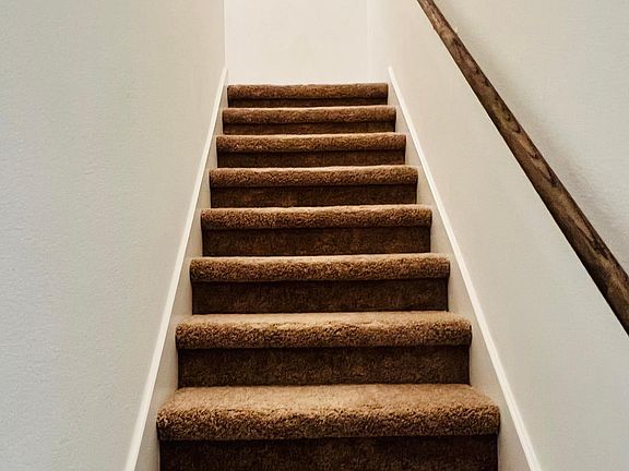 4th image of 1117 Maywood Ln