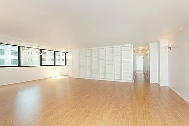 Rented by Addison Property Group