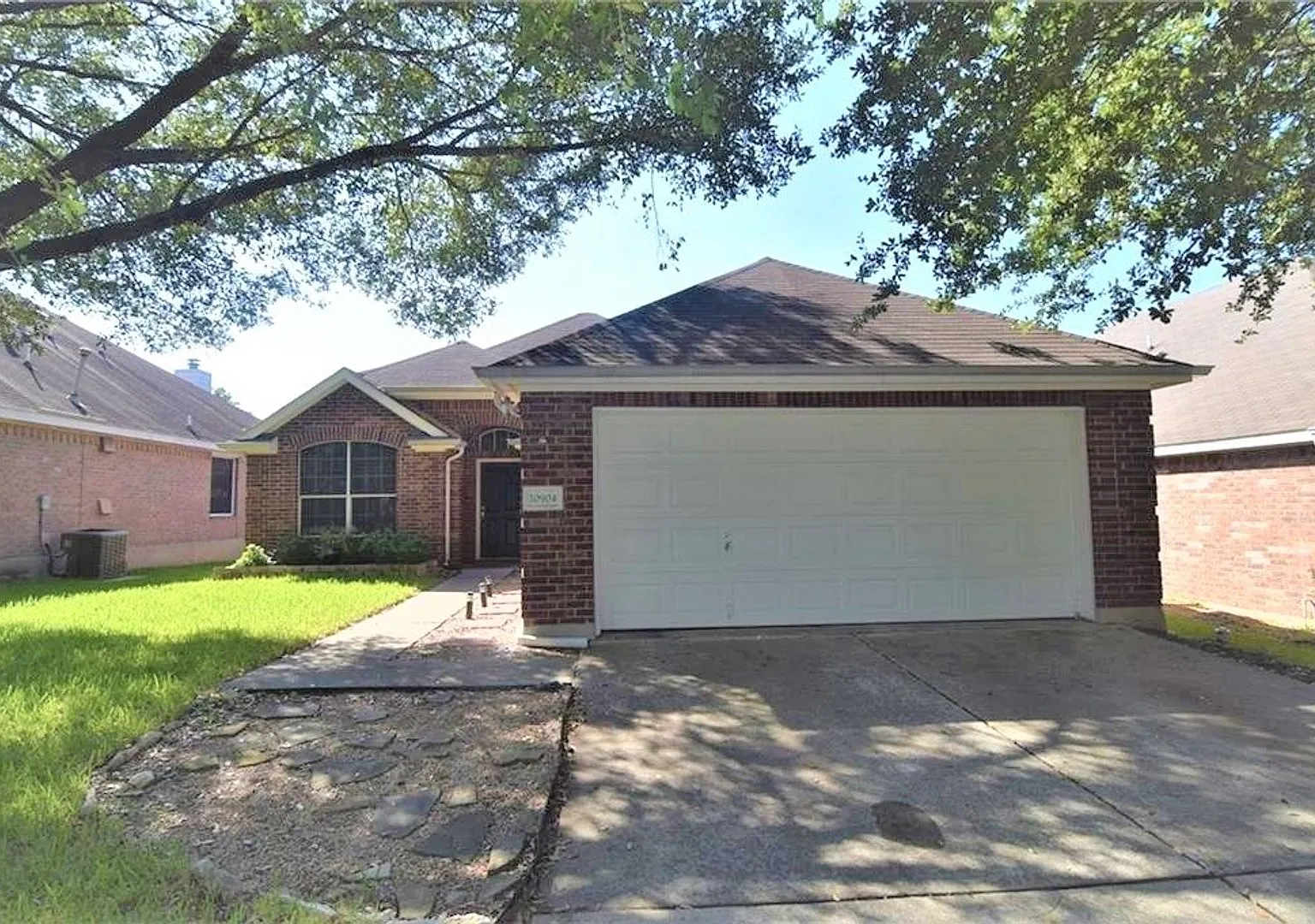10904 Mint Julep Dr Austin, TX 78748 — Photo 1