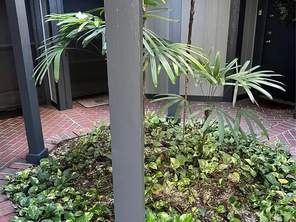 3752 Southpointe Dr #5, Orlando, FL 32822