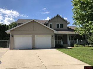 1020 Lower Wallechei Ln, New Ulm, MN 56073