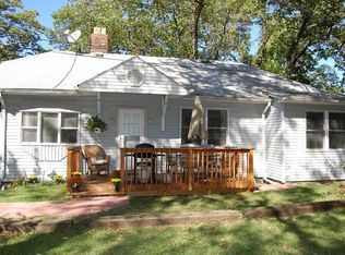 220 N Henry St, Gary, IN 46403
