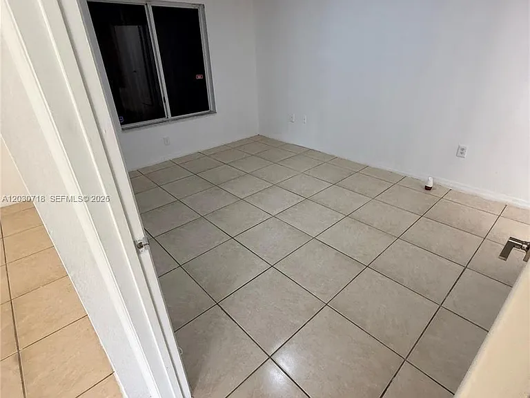 3826 SW 48th Ave #3826 — Photo 15