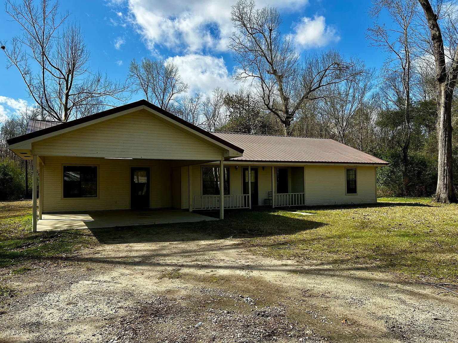 3 bed, 1600 sqft, $1,150 — Photo 2
