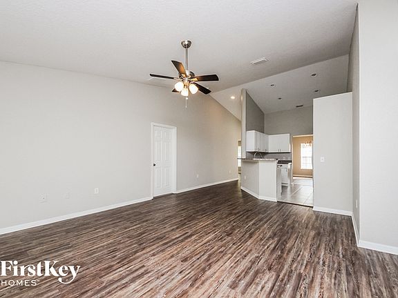 4th image of 514 Magpie Ln