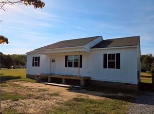 86 Pine Dr, White Stone, VA 22578
