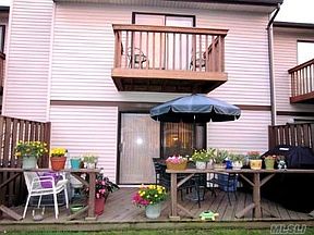 3rd image of 44 Balsam Ct Unit 44