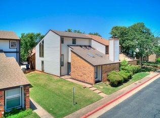 405 E Timberwind Rd, Edmond, OK 73034