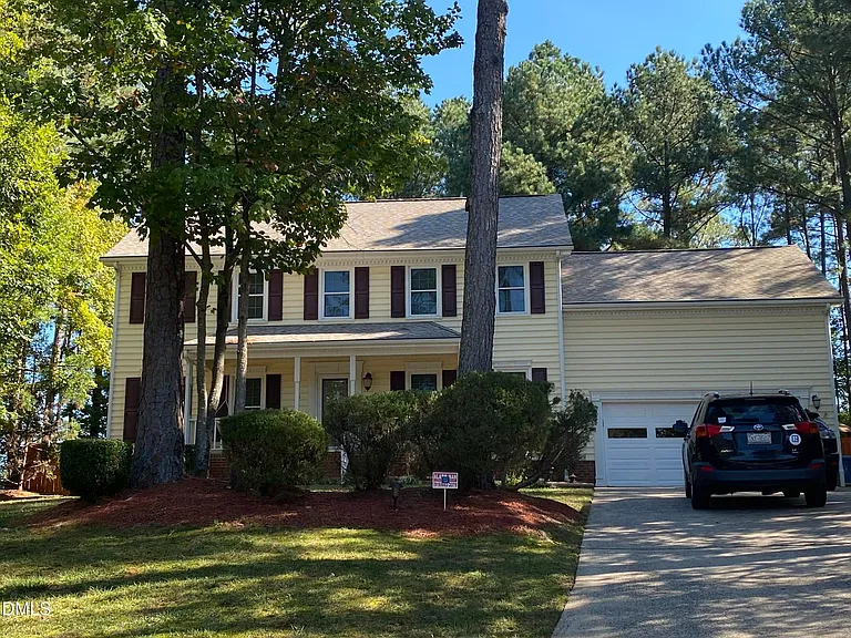 5 Trump Ct — Photo 26