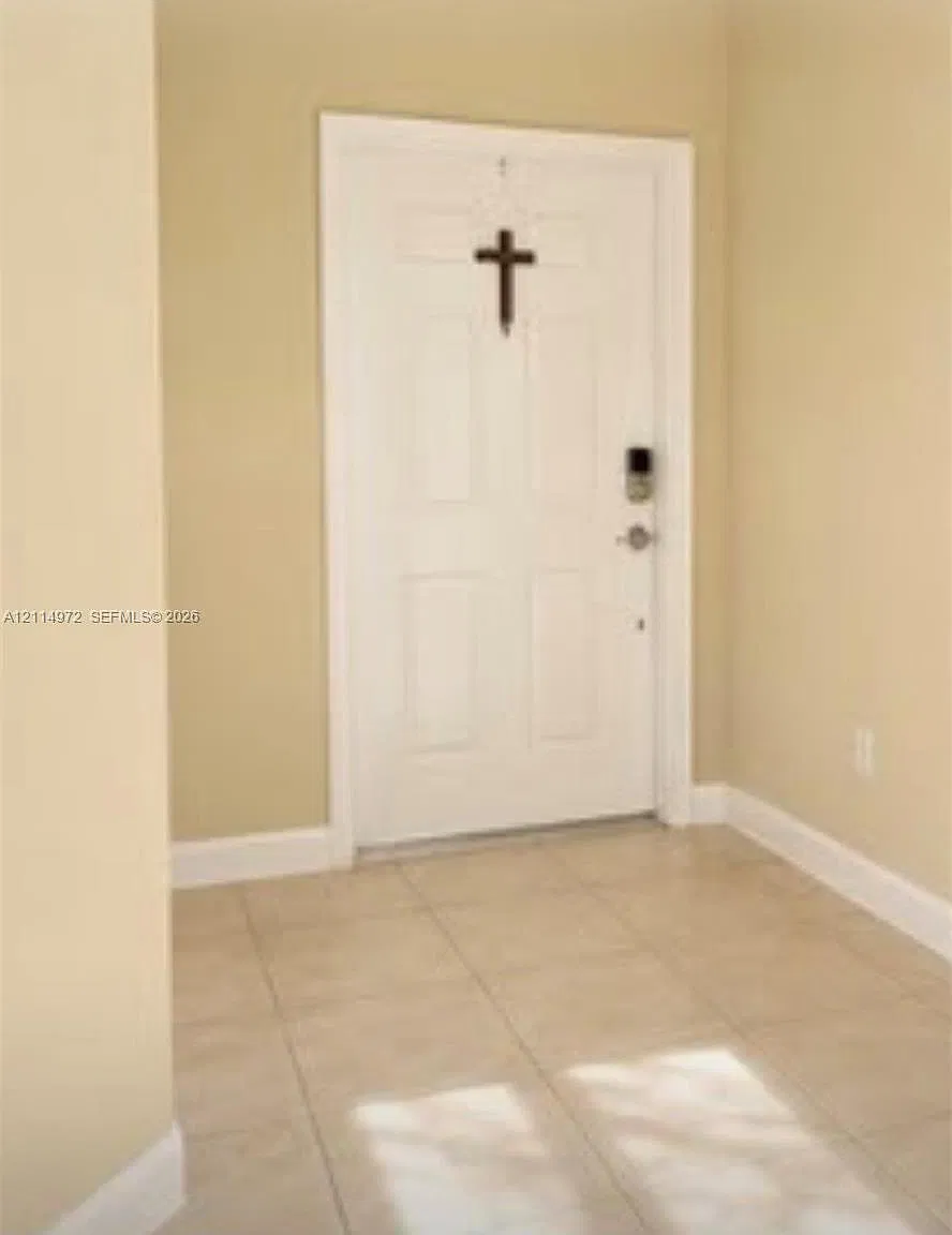 3 bed, 3.0 bath, $4,150 — Photo 4
