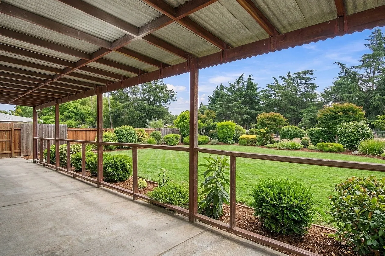 4 bed, 1300 sqft, $5,650 — Photo 3