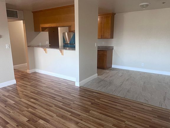 4th image of 281 Juana Ave APT 305