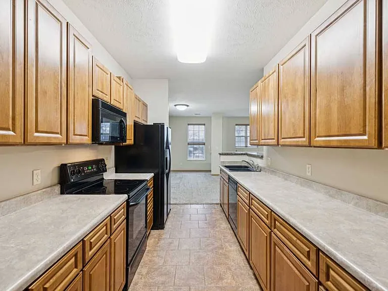 Stone Ridge Estates Apartments & Duplexes — Photo 100