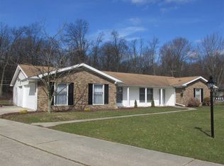 4805 Forest Grove Dr, Fort Wayne, IN 46835