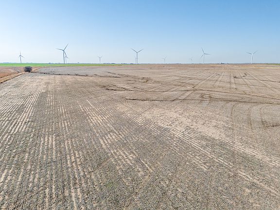 3rd image of 160AC W Dry Rd