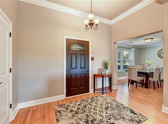 5th image of 108 Westminster Dr