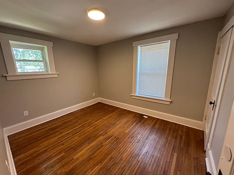 360 E Oakland Ave — Photo 11