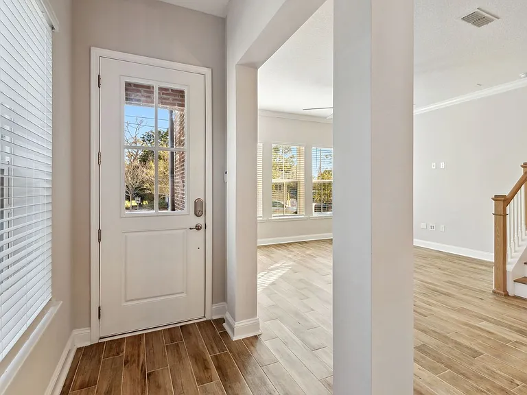 247 Beech St — Photo 7