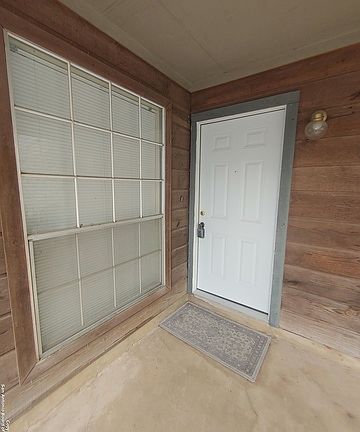 3rd image of 9909 Ardash Ln