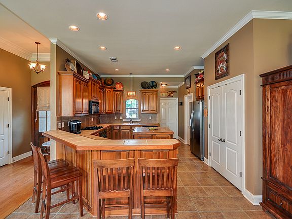 4th image of 12335 Sugarmill Dr
