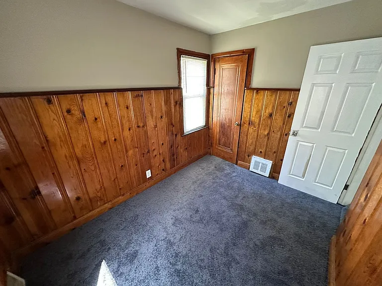 20939 Beechwood Ave — Photo 8