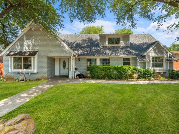 2405 Summit Dr, Irving, TX 75062