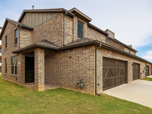930 Estelle Dr, Euless, TX 76040