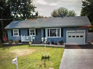 47 Sparrowbush Rd S, Latham, NY 12110