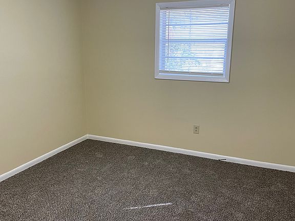 5th image of 1011 W Rowan St #3
