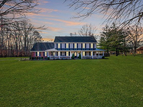 2nd image of 7643 Parkland Dr