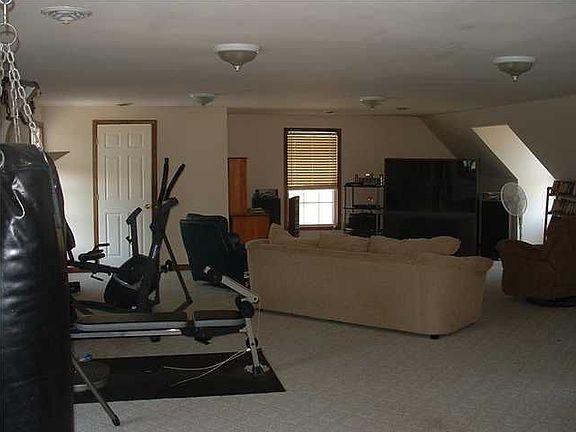 Enormous bonus room
