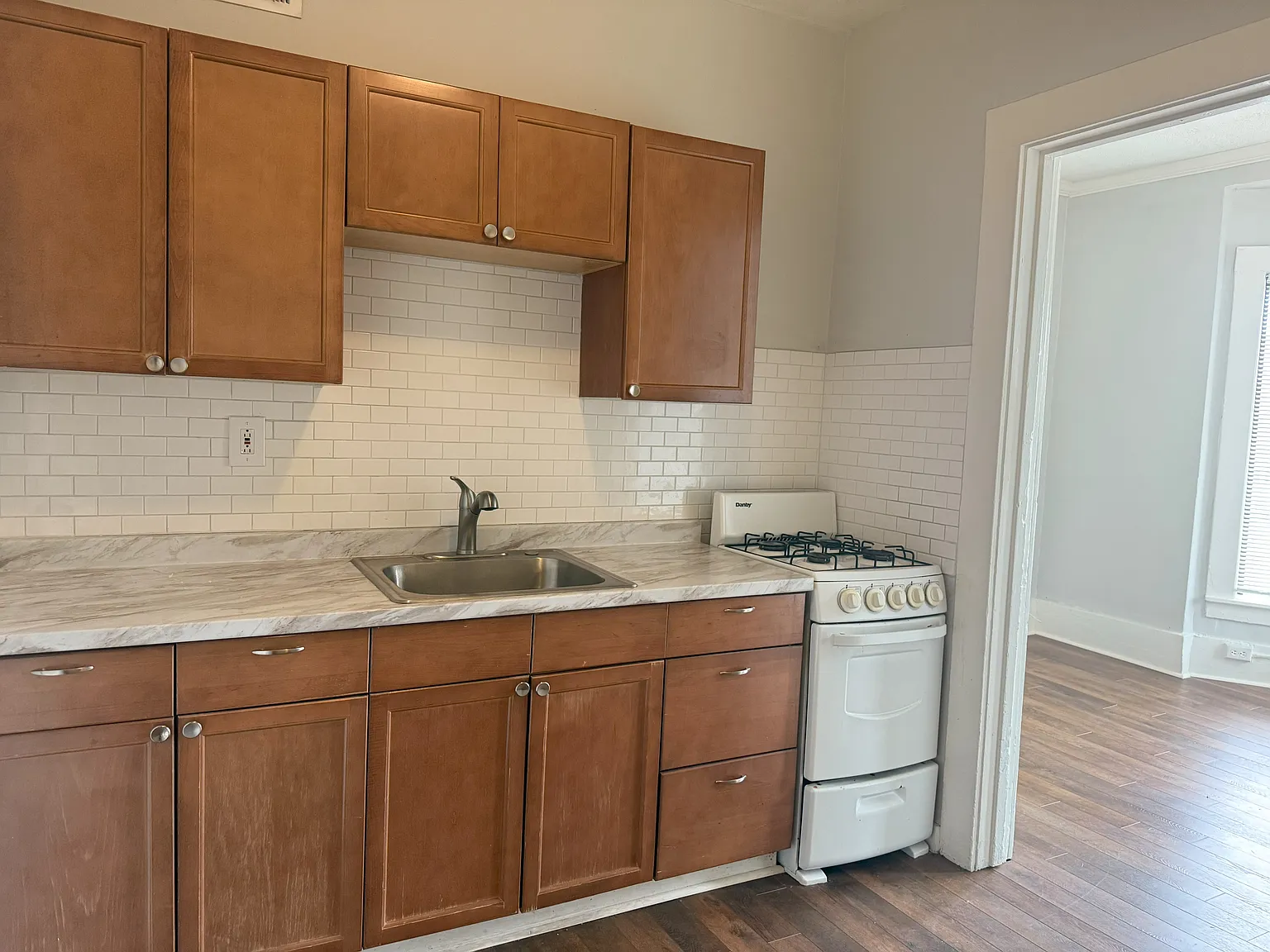 1 bed, 450 sqft, $960 — Photo 1