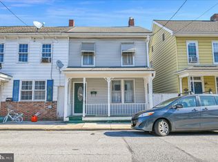 71 S Water St, Spring Grove, PA 17362