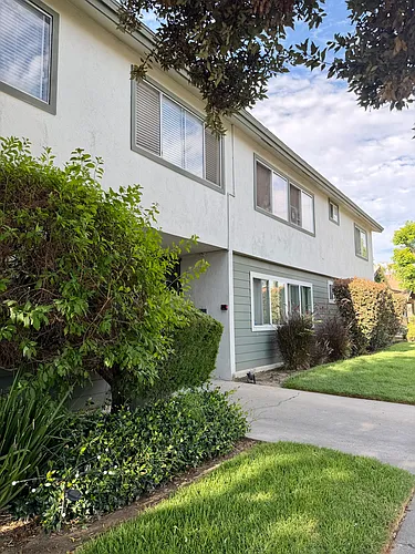 3045 E Theresa St #8 Photo 1