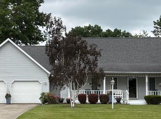 827 Inverness Dr, Defiance, OH 43512