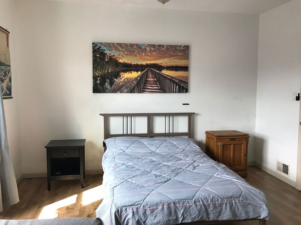 2nd image of 653 N 33rd St #4