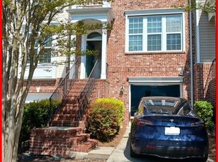 1352 Thornborough Dr, Alpharetta, GA 30004
