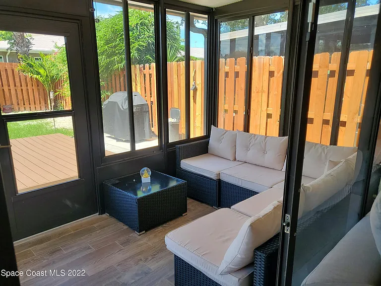 10 Bogart Pl — Photo 10