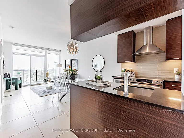 1 Market St #1410 — Photo 10