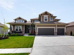 15905 W 163rd Ter, Olathe, KS 66062
