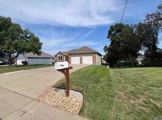4346 SE 24th Ct, Tecumseh, KS 66542