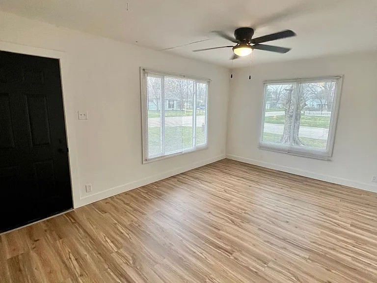 4737 Pinecrest Dr — Photo 14