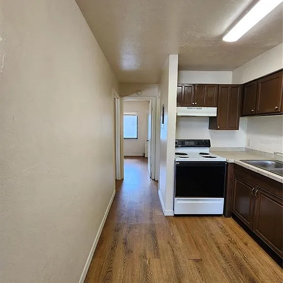 719 SW 70th Ter #5 — Photo 9