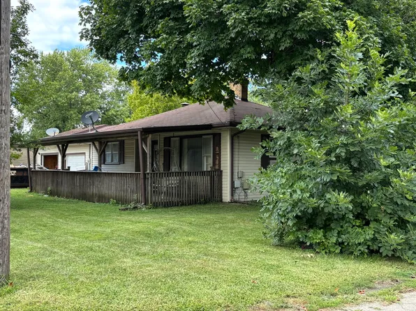 403 S Fall St, Paxton, IL 60957