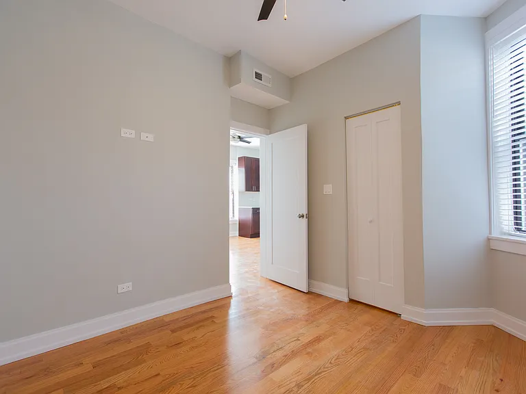 2558 W. Superior St. — Photo 17